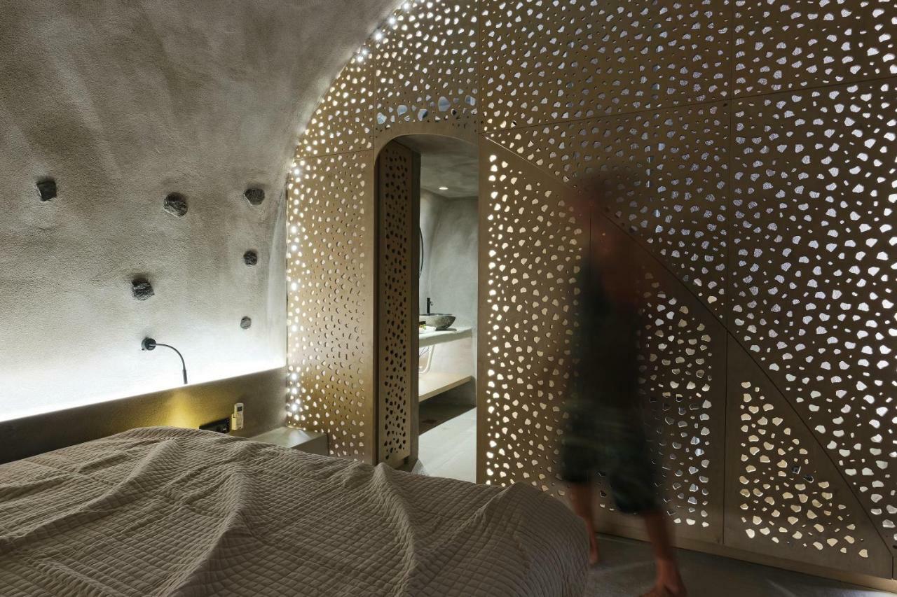 Andronikos Canaves Oia  Luaran gambar