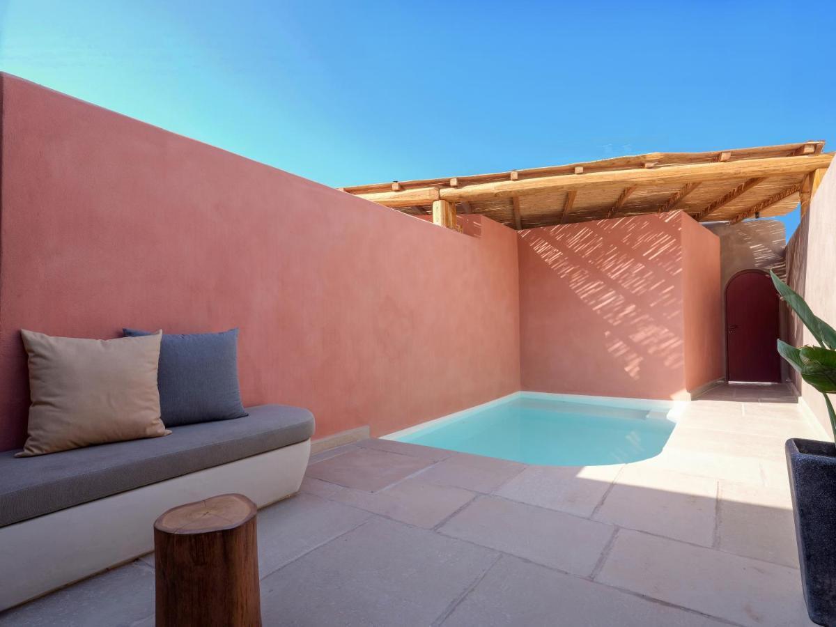 Andronikos Canaves Oia  Luaran gambar